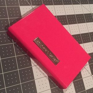 💲⬇️ VS Makeup Palette! 💋 NWOT