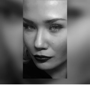 Meet your Posher, Ramona