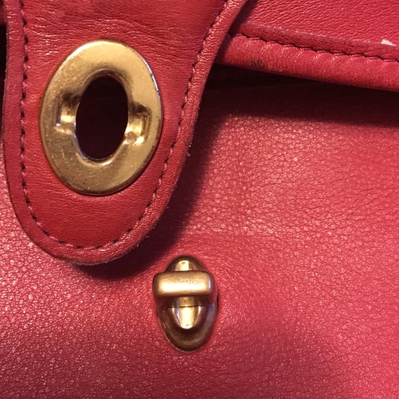 Vintage Coach Additional Pictures - Picture 1 of 4