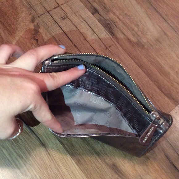 Michael Kors Cosmetic Bag - Picture 3 of 3