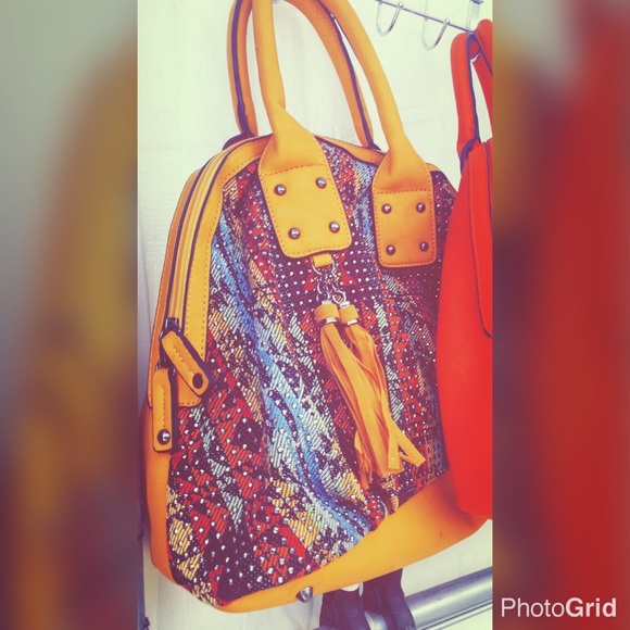 Purses - Picture 2 of 3