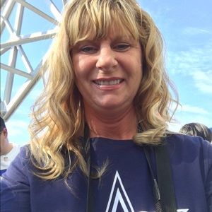 Meet your Posher, Julie
