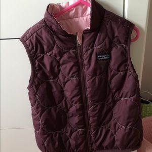 Girls Patagonia light weight vest