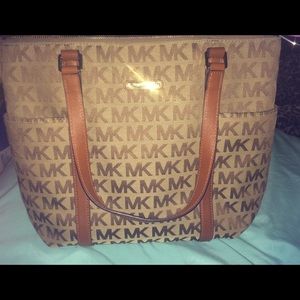 Michael Kors tote