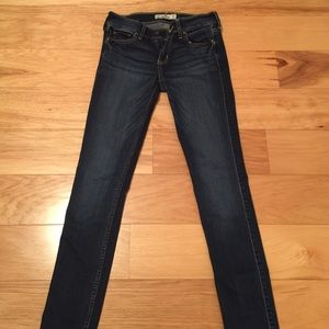 dark wash hollister jeans