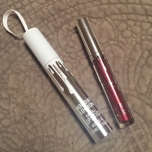Kylie Holiday Edition Metal Lipstick In Dancer