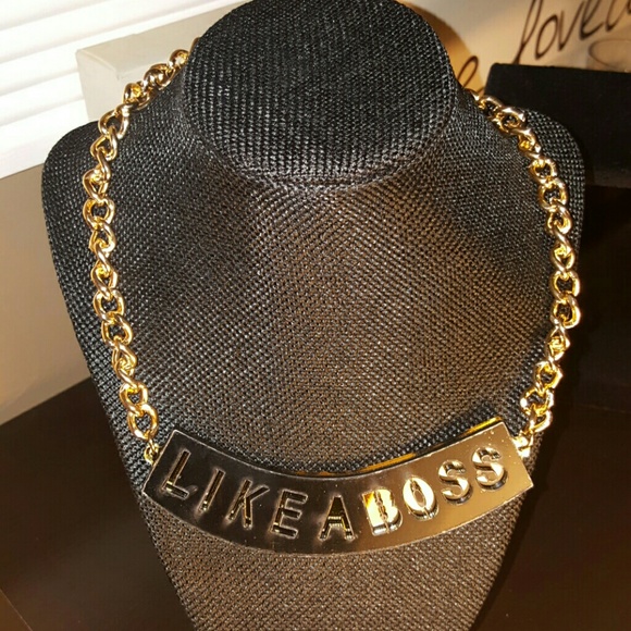 1 left-Statement  necklace -Loken A BOSS