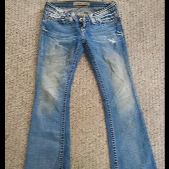 Jeans