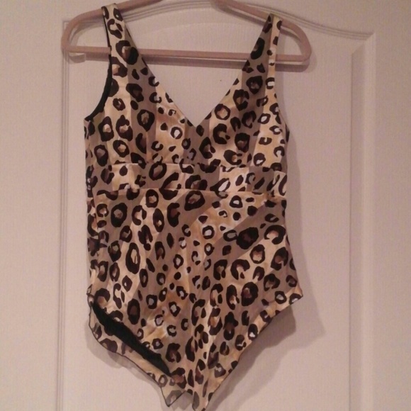 Cache Silk Leopard Print Size 8 Top - image 2