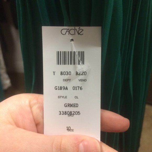 Batua/halter Hunter Green Gown. Never worn.