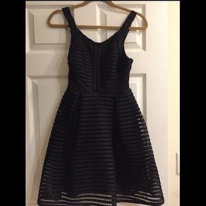 Pretty black dress! Never worn!