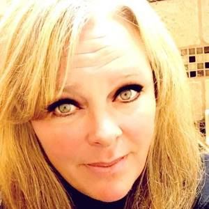 Meet your Posher, Edith