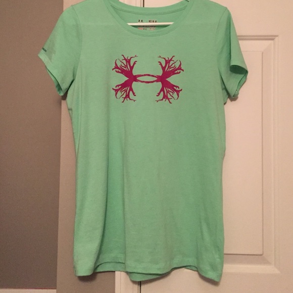 Underarmour deer antler logo tee