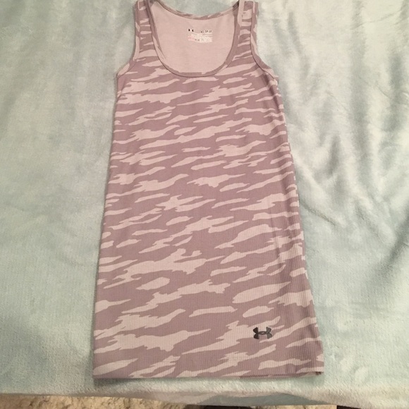 GREY CAMOFLAUGE UNDER ARMOUR TANKTOP!!