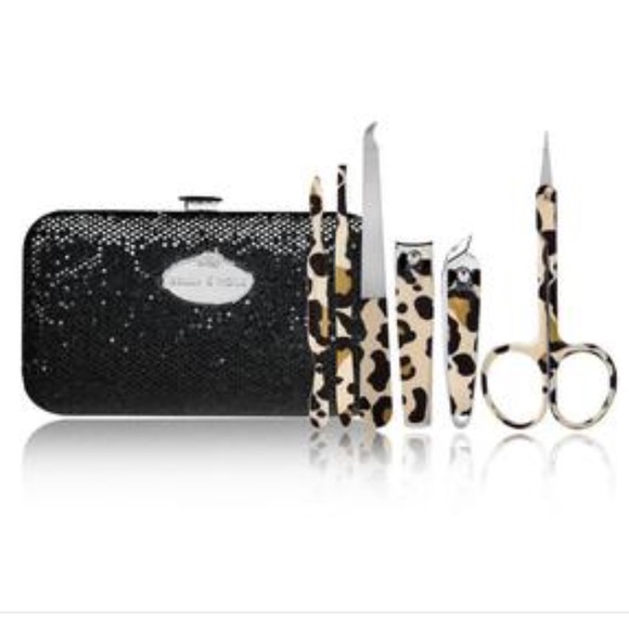 Mani & more accessory kit - Picture 1 of 3