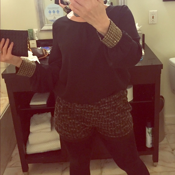 Total POSHMARK outfit!!