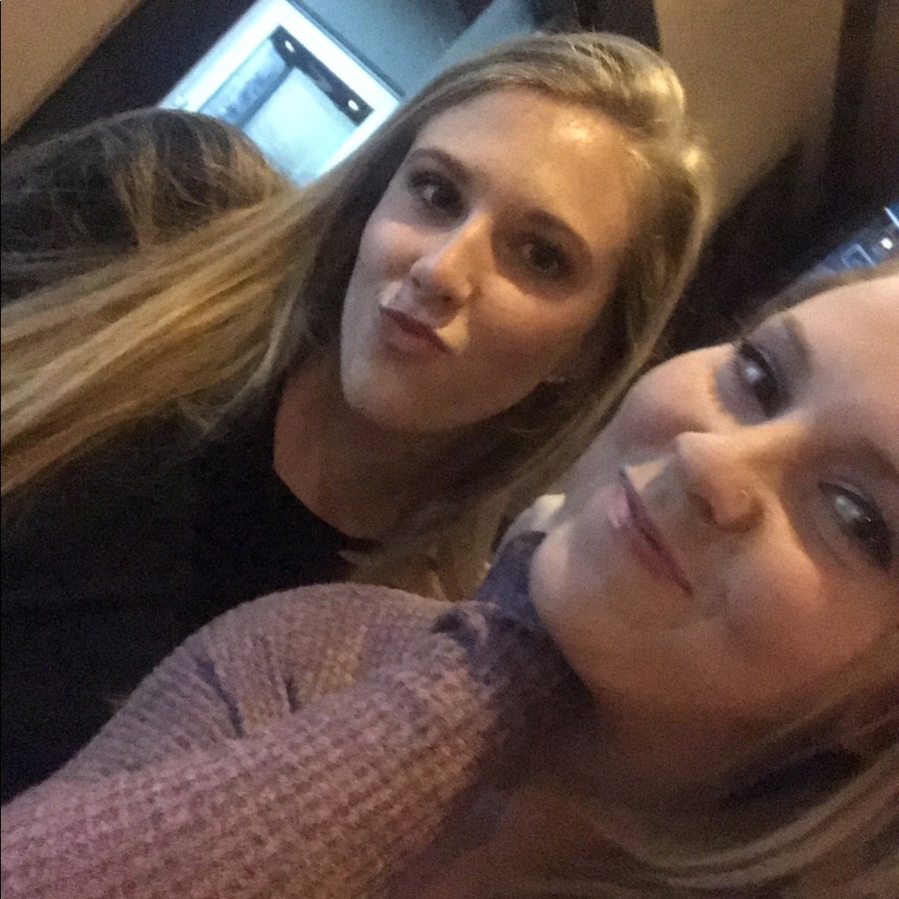 Meet your Posher, Ally