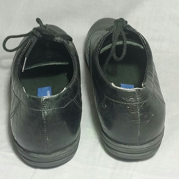 Women's easy spirit shoes black 6.5 Narrow Leather - Picture 3 of 4