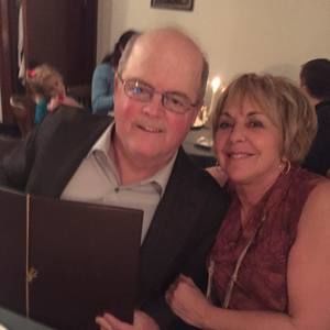 Meet your Posher, Lois