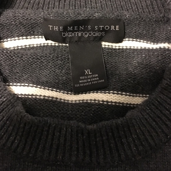 BLOOMINGDALES men's sweater - Picture 3 of 3
