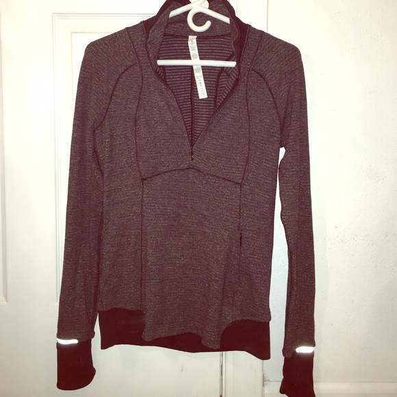 Lululemon half zip with bag