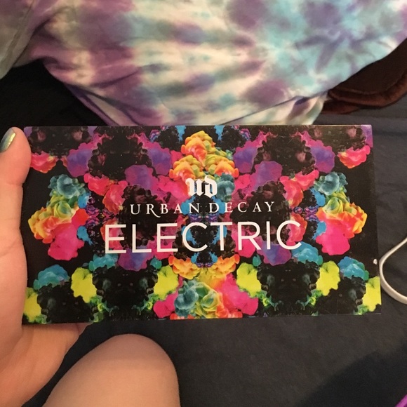 Urban decay electric palette.  TRADED