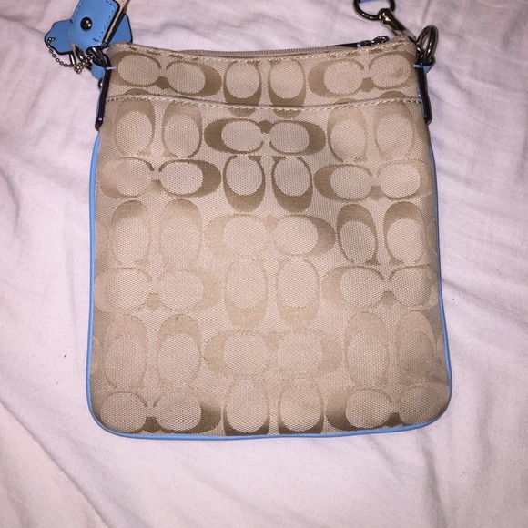 Cross body Coach Purse - Picture 2 of 3