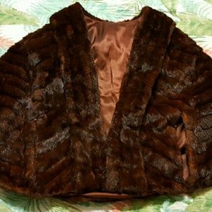 Mahogany mink capelet for scrap or wear