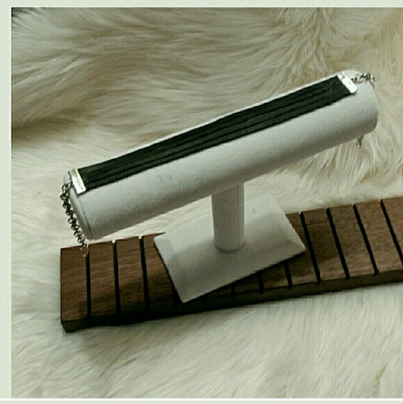 4-Layer Black Sueded Leather choker - Picture 3 of 4
