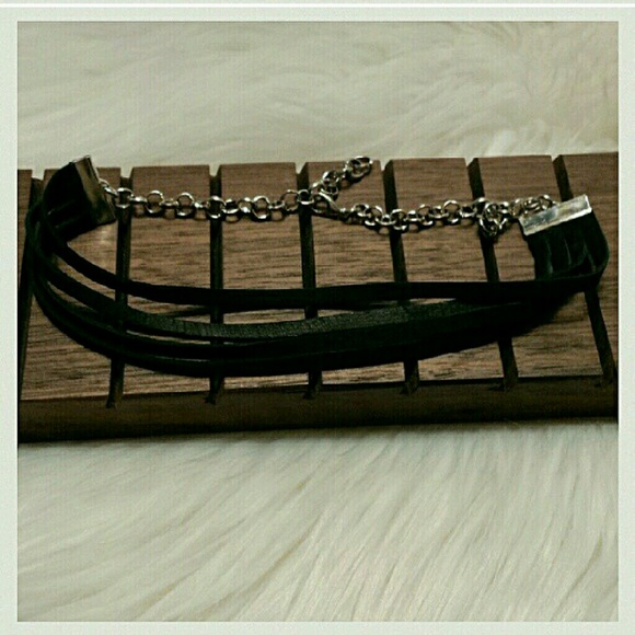 4-Layer Black Sueded Leather choker - Picture 4 of 4