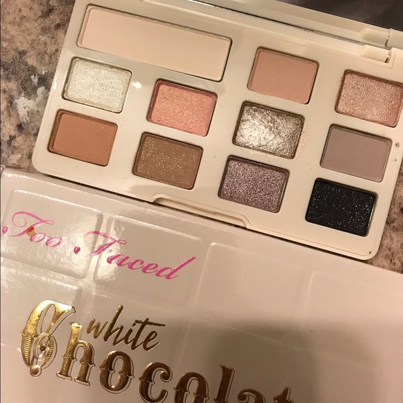 Too Faced White Chocolate Chip palette