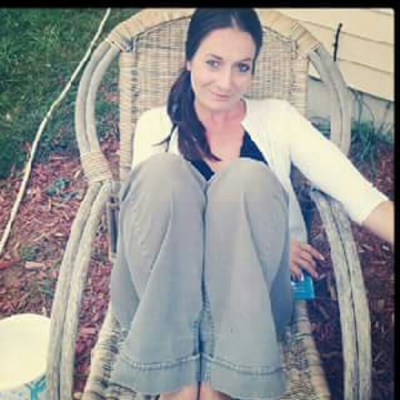 Meet your Posher, Erin - Picture 1 of 1