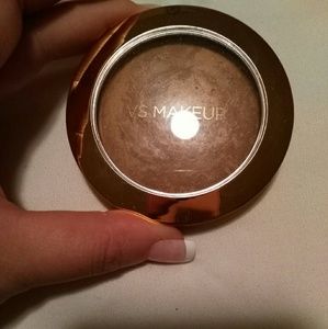 Bronzer