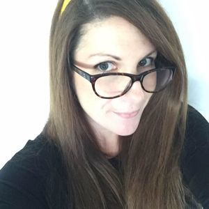 Meet your Posher, Laur