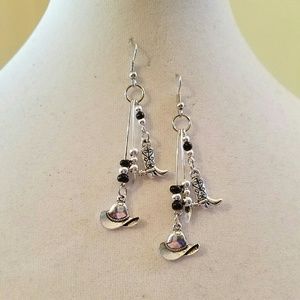 Boot Scootin Boogie earrings for all the Cowgirls