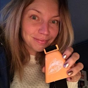 Meet your Posher, Madelene