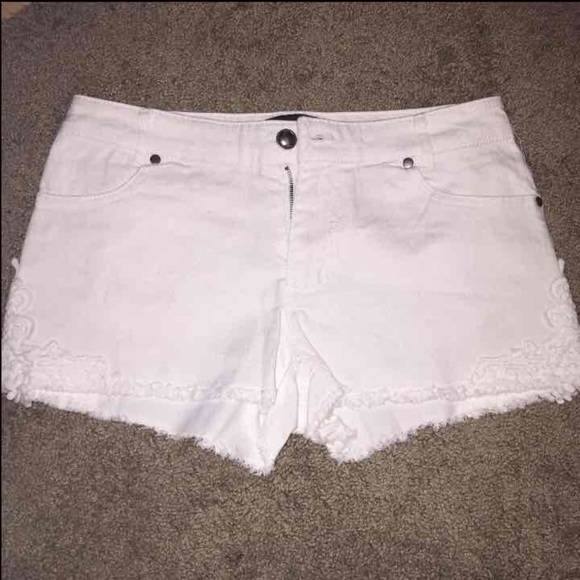 White lace shorts