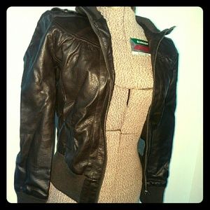 PLeather Brown Bomber jacket