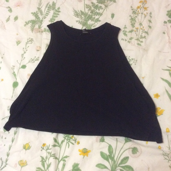 Black Cropped Muscle Tee - Picture 1 of 1