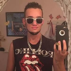 Meet your Posher, Connor