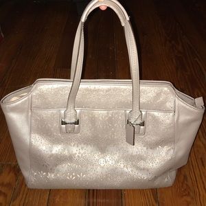 Coach - TAYLOR EYELET LEATHER CARRYALL