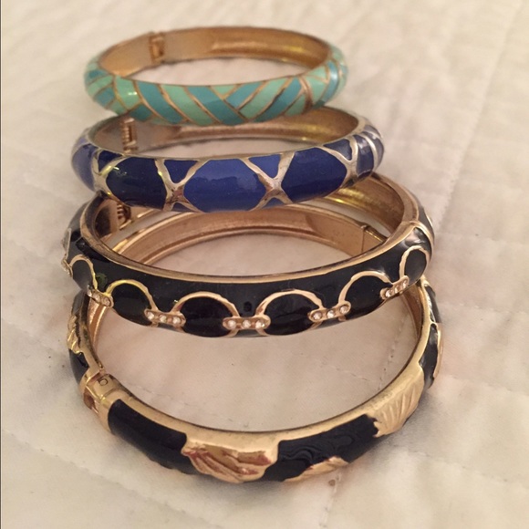 Sequin Black and Gold Link Enamel Bracelet