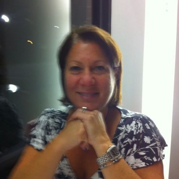 Meet your Posher, Leslie