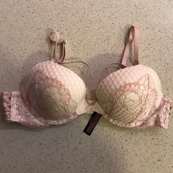 Strappy push-up bra