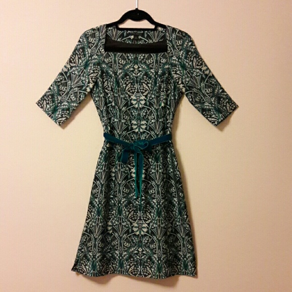 Silk Banana Republic party dress!