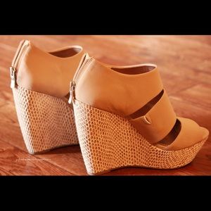 BCBgeneration Strap Wedges