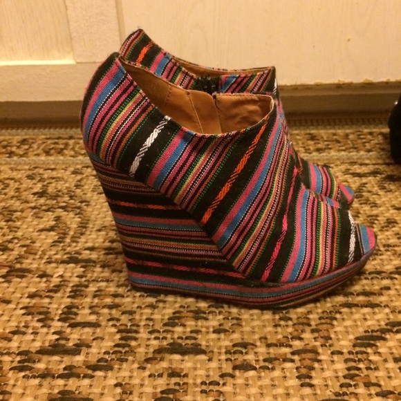 Platforms heels