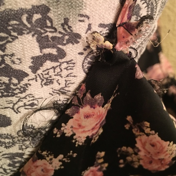 Dress - Picture 3 of 4