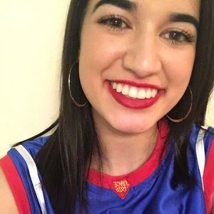 Meet your Posher, Julia