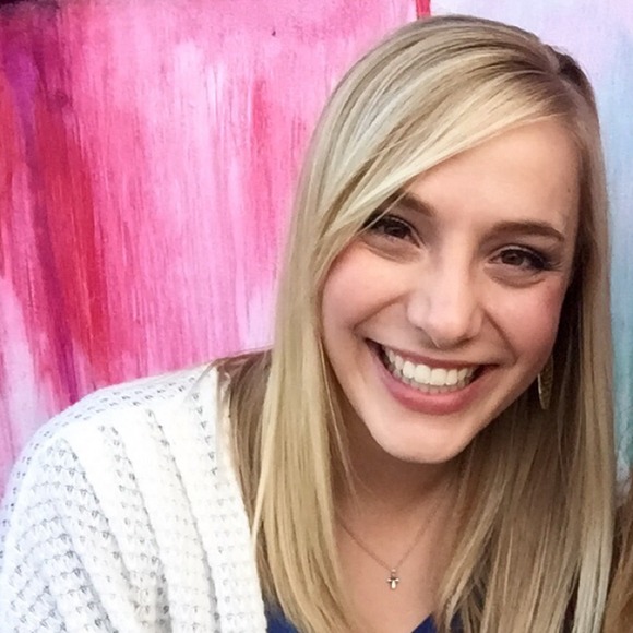 Meet your Posher, Dani - Picture 1 of 1